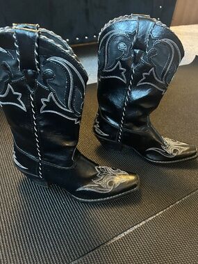 Ladies Cowboy Boots